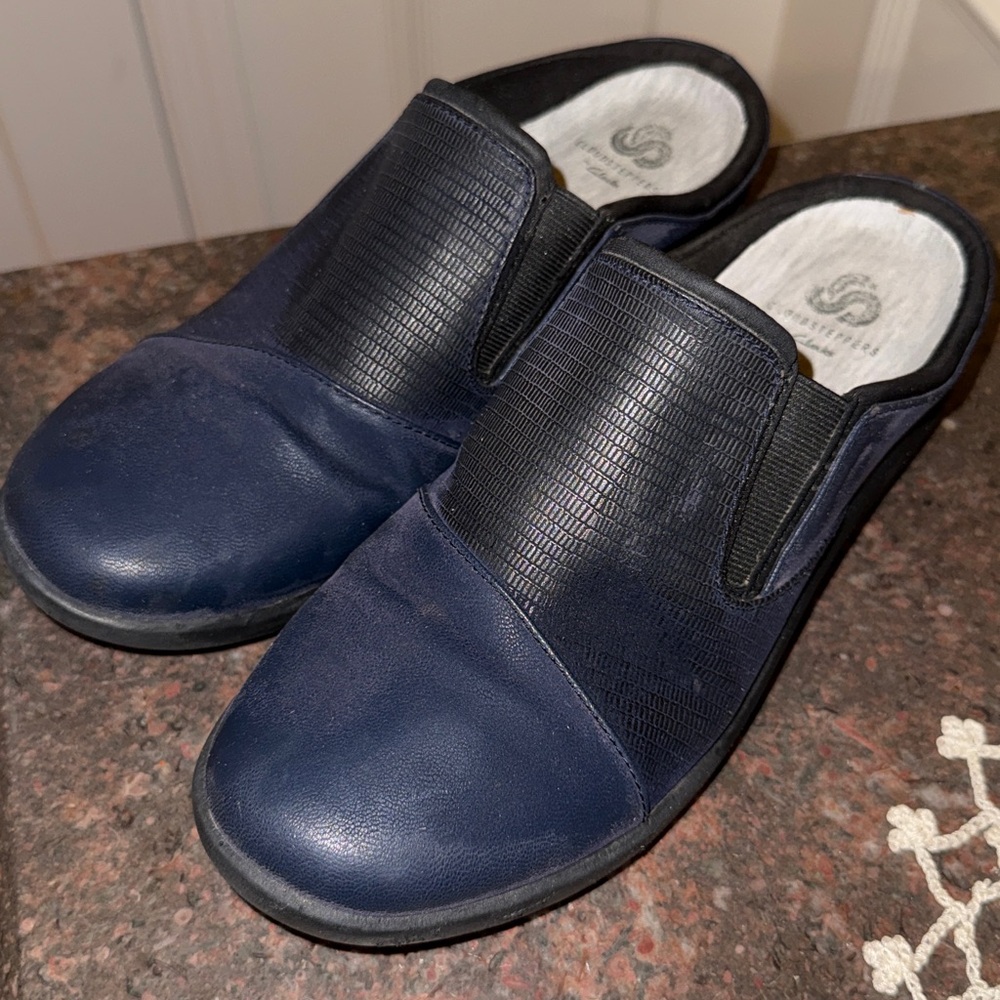 Clarks Cloudsteppers Slip-on Sillian Clog Mules Navy Blue lightweight size 9 M